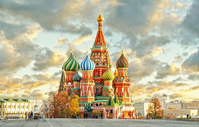St.-Basil’s-Cathedral-Moscow-Russia-2.jpg