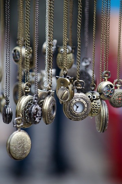 pocket-watches-436567_640.jpg