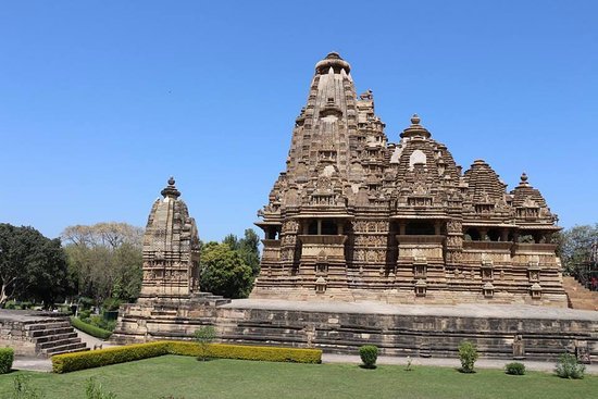 khajuraho-temple.jpg