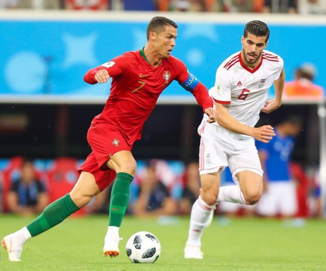 Iran_and_Portugal_match_at_the_FIFA_World_Cup_2018_3.jpg