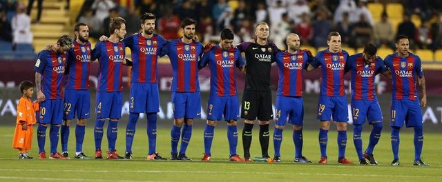 2016-17_FC_Barcelona_at_the_Match_of_Champions.jpg