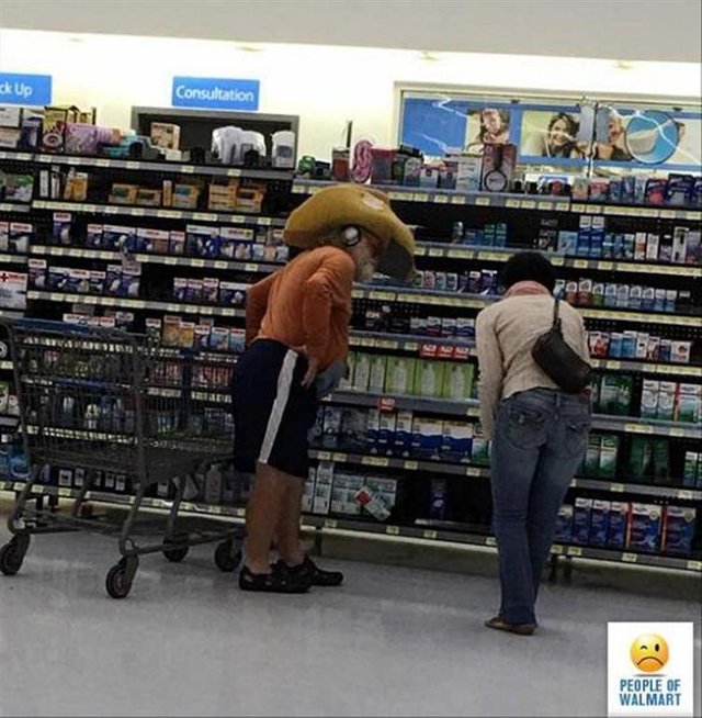 people-of-walmart-actually-exist-02.jpg