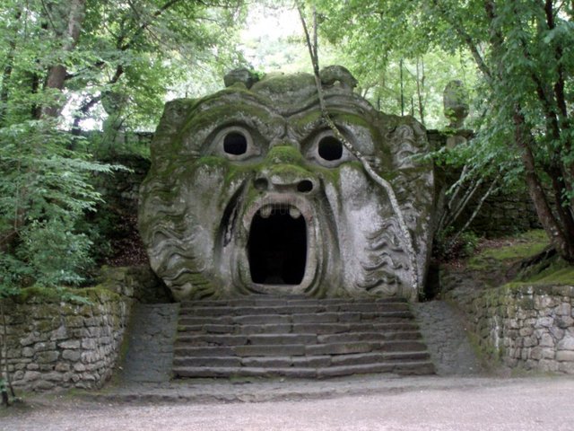 bomarzo-sacro-bosco-di-bomarzo_151751.jpg