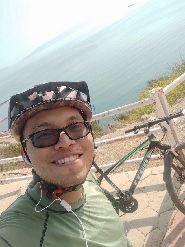 FOTO STEEMIT CON LA BICICLETA PORQUE YES.jpg