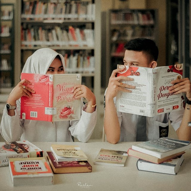 baca buku.jpg