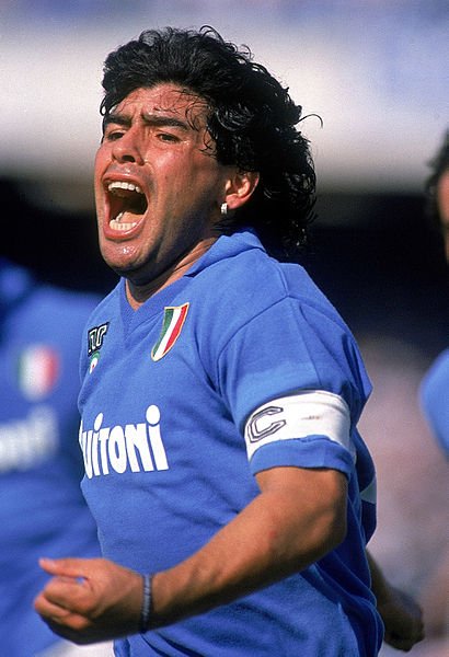 410px-Maradona_gol_Napoli_1987-1988.jpg