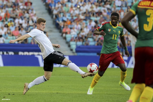 Germany_VS._Cameroon_(9).jpg