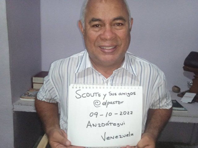 Scouts y sus amigos verificacion.jpg