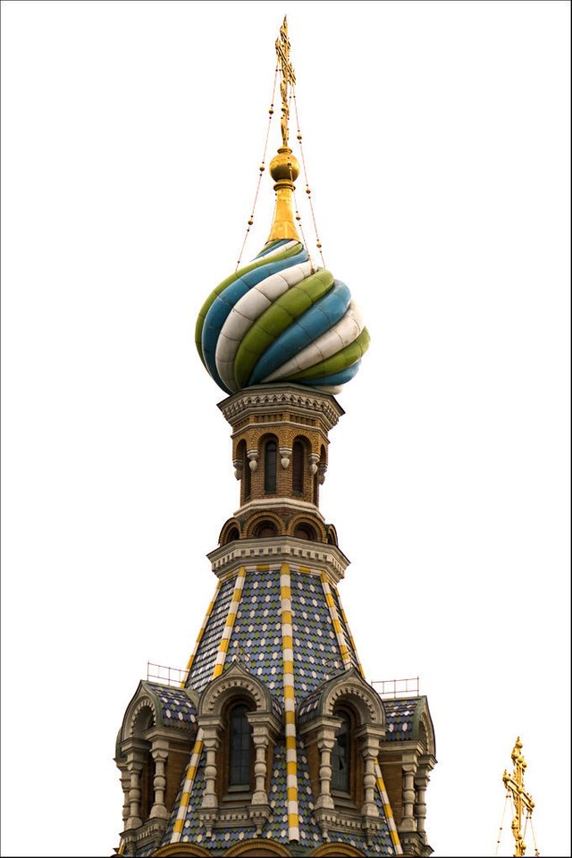 bulbous-spire--the-church-of-our-saviour-on-the-spilled-blood_19311180029_o (FILEminimizer).jpg