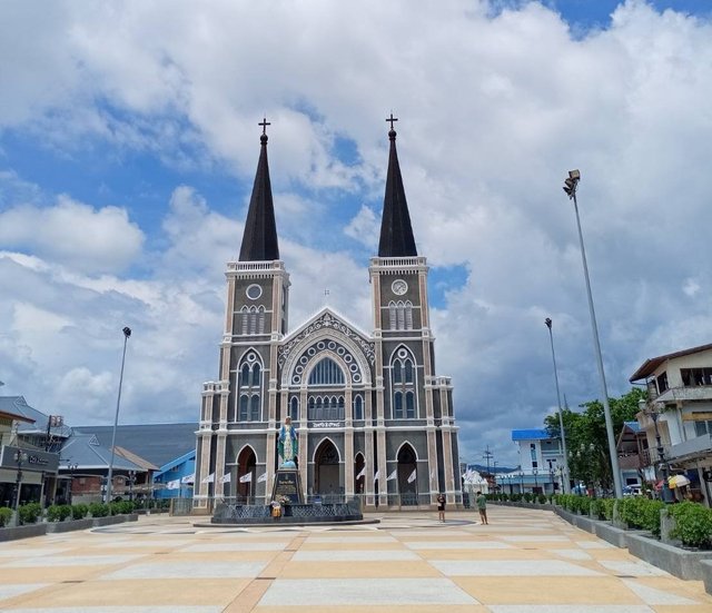 Cathedral of the Immaculate Conception3.jpg