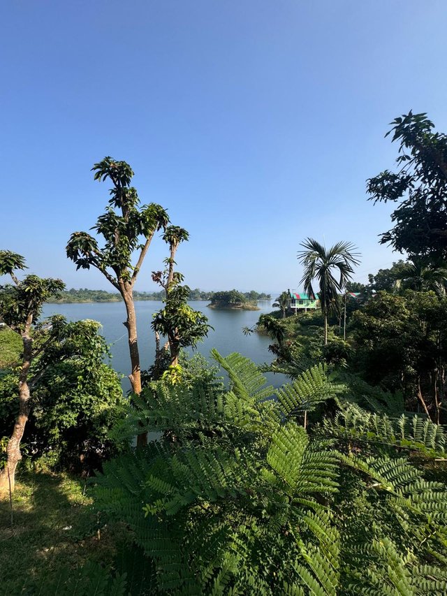 kaptai lake 19.jpg