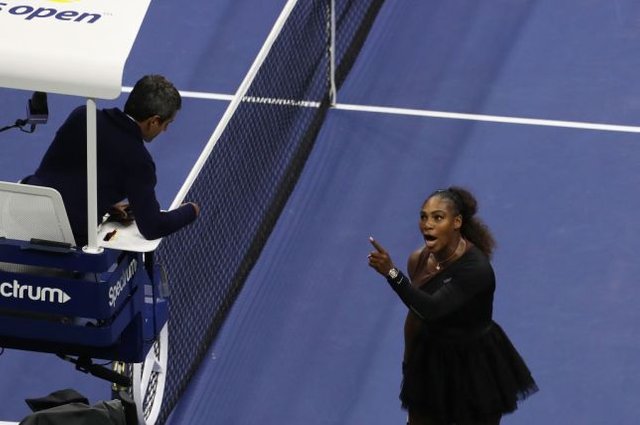 Serena Umpire.jpg