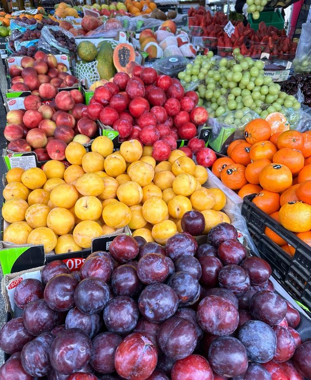 Obst am Markt.jpg