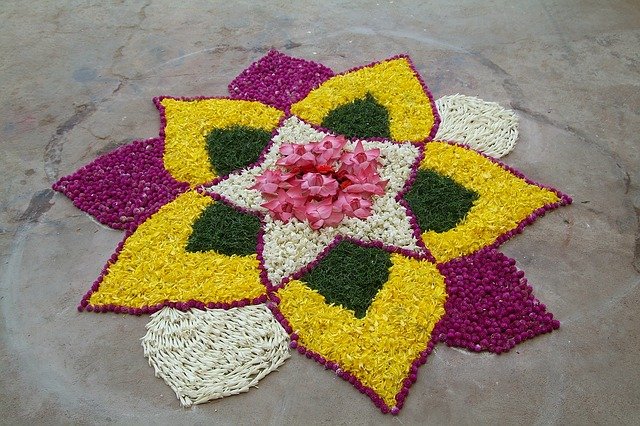 flower-rangoli-593791_640.jpg