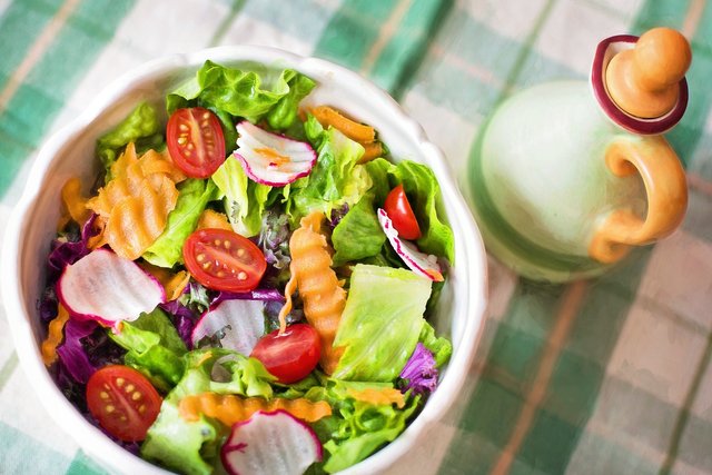 salad-gc357c9683_1920.jpg
