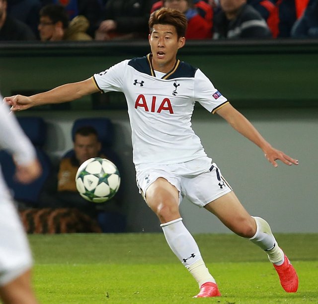 Son_Heung-min_2016.jpg