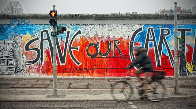 berlin-wall-50730_1280.jpg