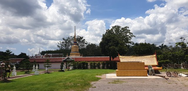 Wat Phra Boromthat Sawi7.jpg