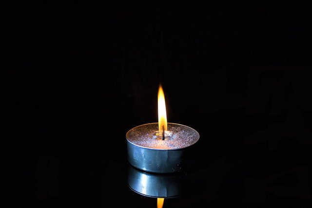 candle-2651278_1280.jpg