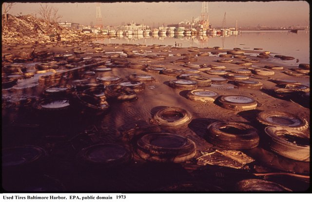 TRASH AND OLD TIRES BALTIMORE HARBOR 1973 EPA public.jpg