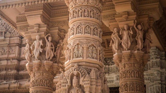 Pillars_carving-015.jpg