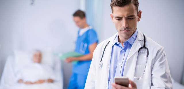 Cureatr-9 Disadvantages of Smartphones in Healthcare.png
