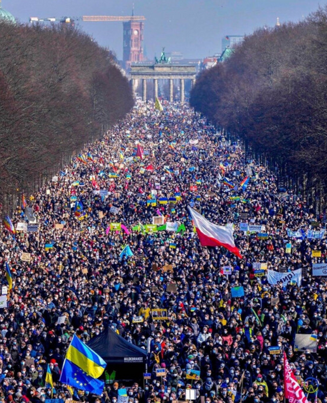 Berlin protestors.png