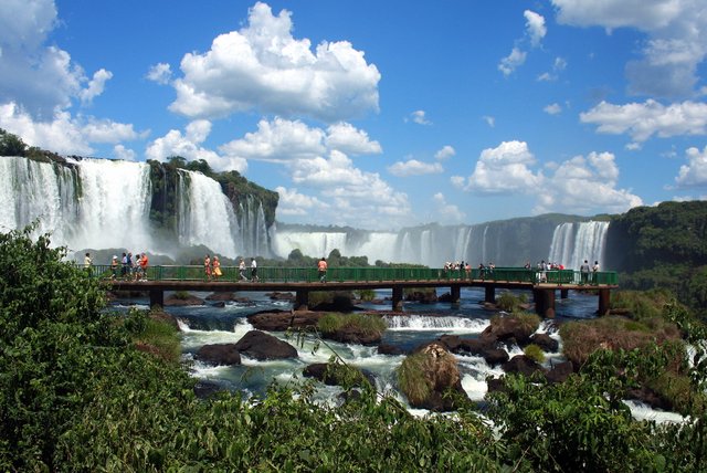 Iguazu-Falls-Brazil.jpg