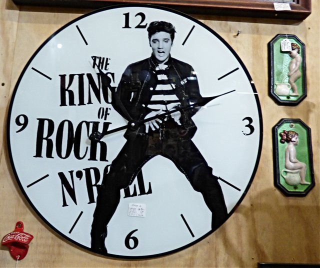 Elvis clock.jpg