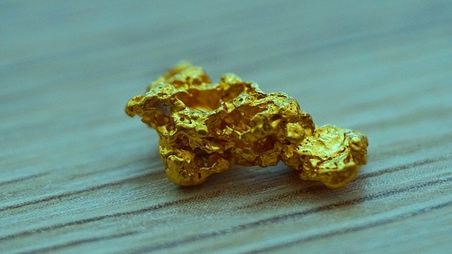 gold-nugget-2269846_1280.jpg