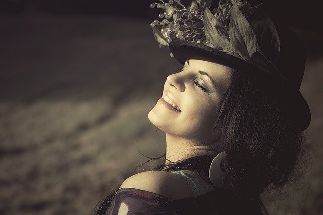 sonrisa ojos cerrados.jpg