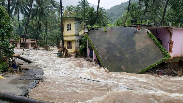 712569-kerala-flood-pti.jpg