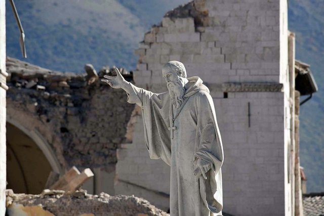 earthquake-norcia-1790885_960_720.jpg