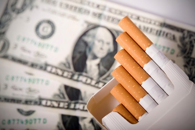 iStock_Tobacco-Money.jpg