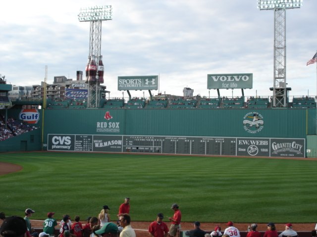 Green_Monster_2006.jpg