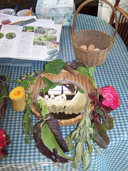 Wreaths for chickens3 crop Nov. 2018.jpg