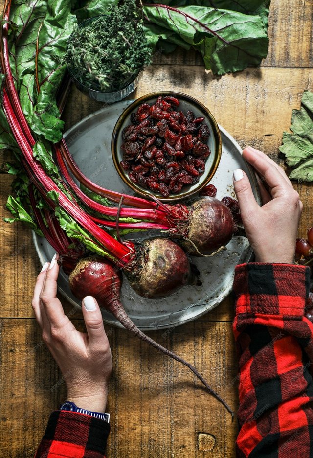 fresh-beetroot-dried-cranberries_53876-83460.jpg