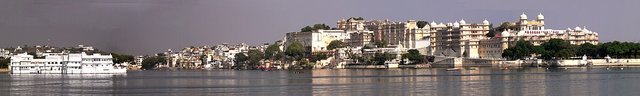 1200px-Lakepalace-udaipur.jpg