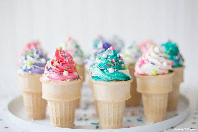 IceCreamConeCupcakes_0307.jpg