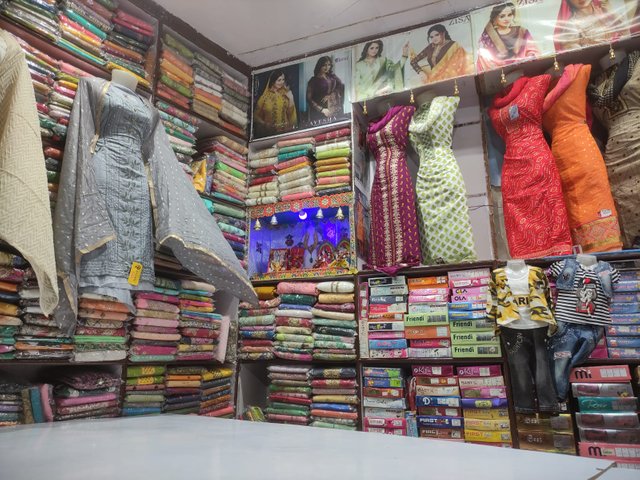 saree shop (2).jpeg