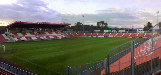 Campo_Girona_FC_-_panoramio (1).jpg