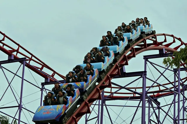 roller-coaster-8551651_1280.webp