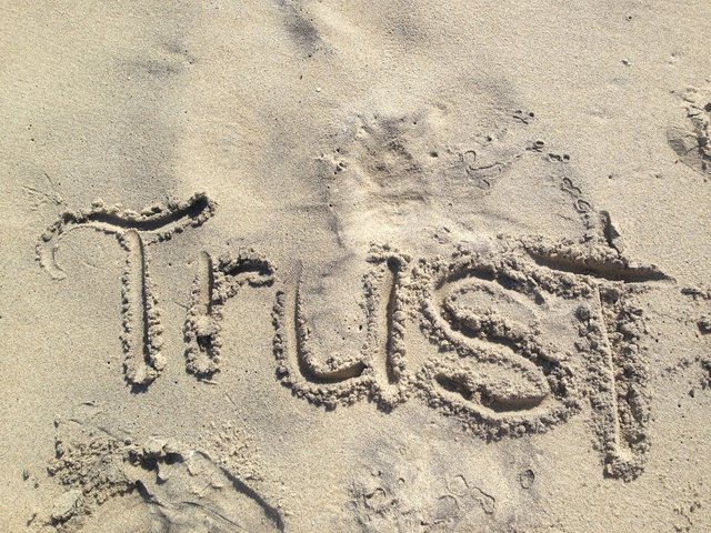 trust-1418901_1280.jpg