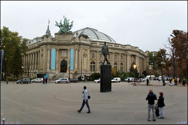 b-EU121023-174441.jpg