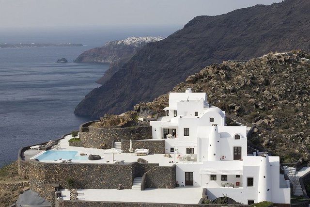 Aenaon-Villas-Santorini.jpg