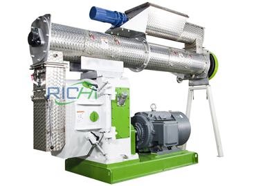 Hay Pelletizer of richi for small capacity.jpg