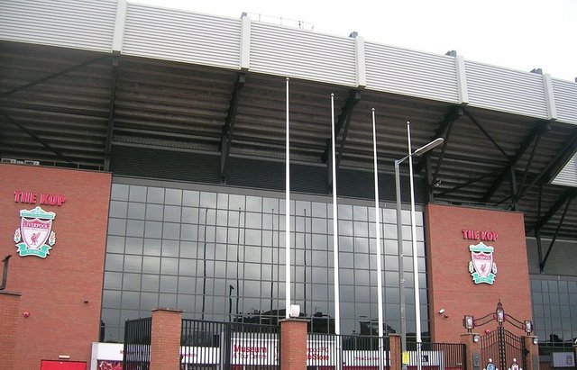 Anfield_Stadium_2426620378_2cfbe0b700_b.jpg