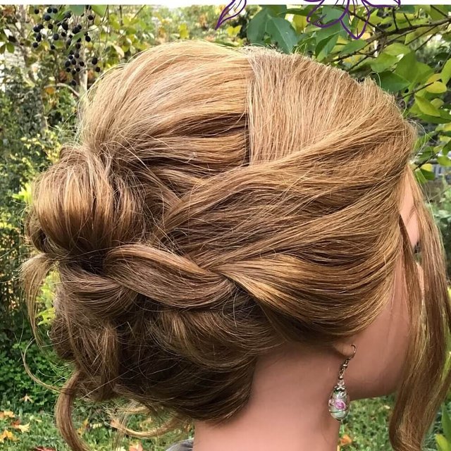 Easy Twisted Side Bun .jpg