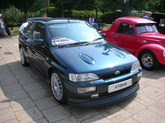 Ford_Escort_RS_Cosworth.jpg