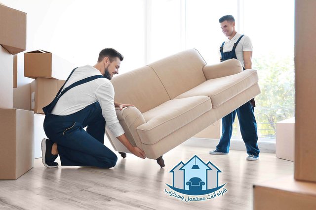 Movers-lifting-a-couch (1).jpg